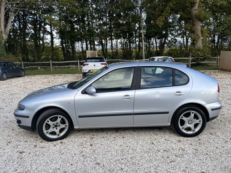image for 2004 SEAT Leon 1.8 20v SE Hatchback 5dr Petrol Manual (192 g/km, 125 bhp) Hatchback Petrol Manual
