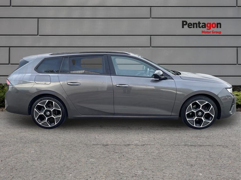  Vauxhall Astra Sports 1.2 Turbo Ultimate Sports Tourer 5dr Petrol Auto Euro 6