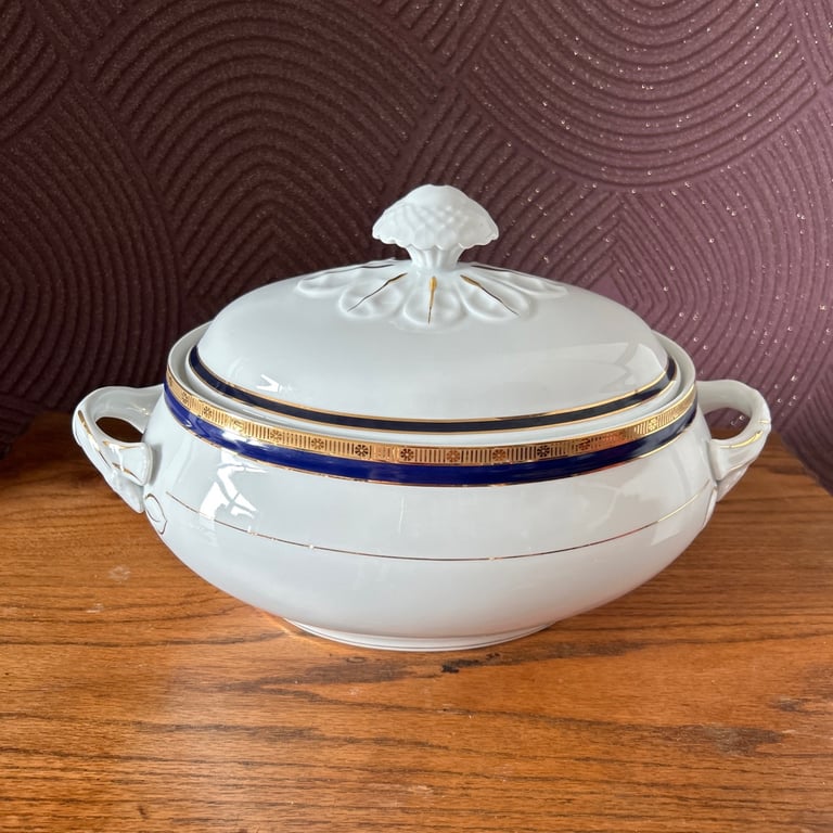 Serving dish Tureen Soup Stew Pot