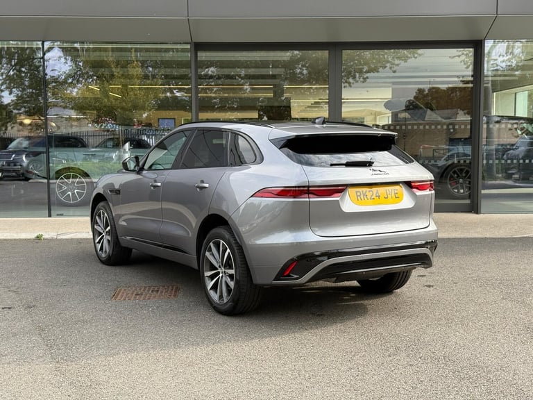 2024 Jaguar F-Pace 2.0 P250i R-Dynamic SE Black SUV 5dr Petrol Auto AWD Euro 6 (s/s) (250 ps) EST...