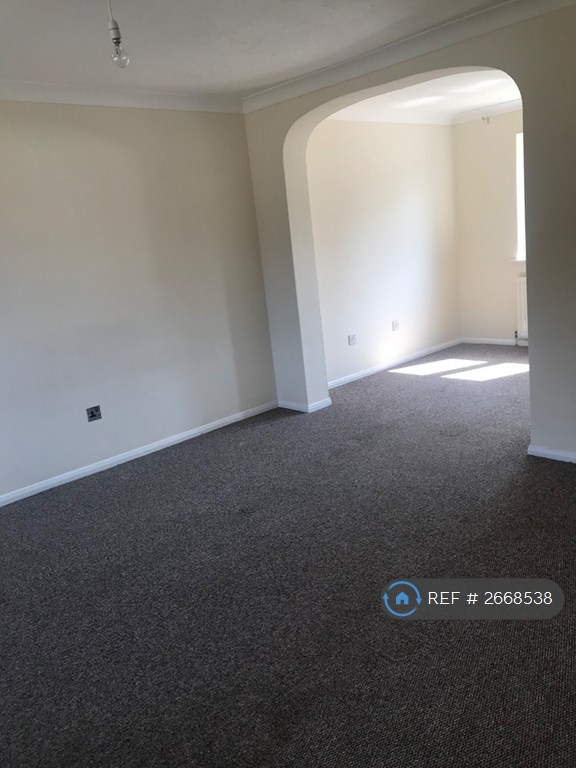 3 bedroom house in Coburg Place, South Woodham Ferrers, Chelmsford, CM3 (3 bed) (#2668538)