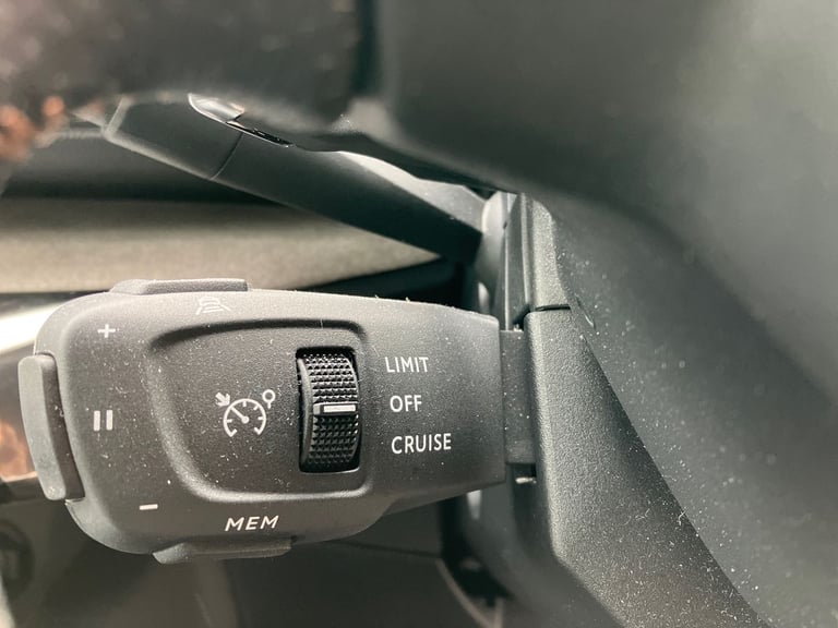 2021 Peugeot 3008 1.6 Hybrid 225 GT Premium 5dr e-EAT8 Estate PETROL/ELECTRIC Automatic