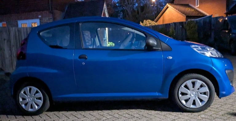 Peugeot, 107, Hatchback, 2014, Manual, 998 (cc), 3 doors