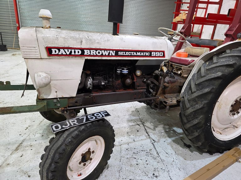 David Brown 990 vintage tractor 