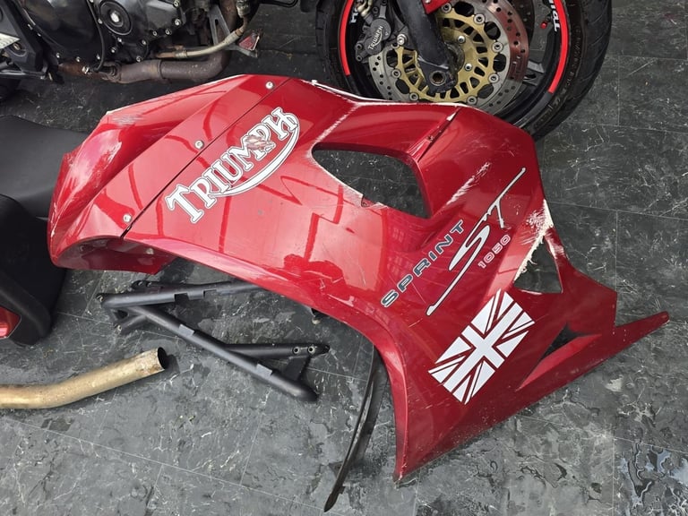 TRIUMPH SPRINT ST 1050 PROJECT BIKE HPI CLEAR 