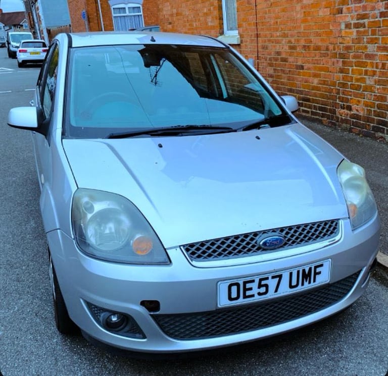 image for Fiesta AUTOMATIC 12Month Mot leather seats 