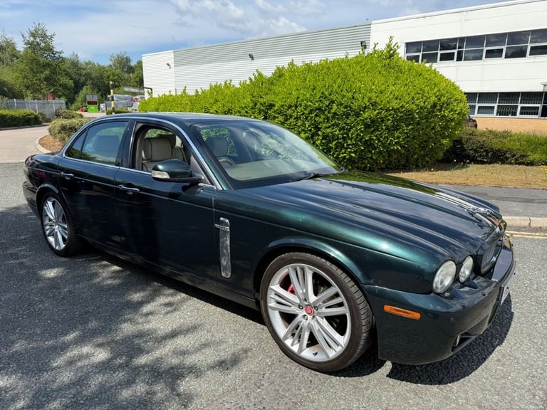 image for 2007 Jaguar XJ 2.7 TD Sovereign Saloon 4dr Diesel Automatic (214 g/km, 204 bhp)-Superb Exa Saloon...