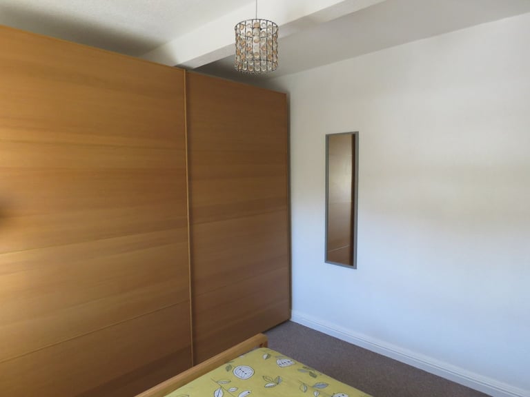 2 Bed Flat - Hutchison Avenue EH14