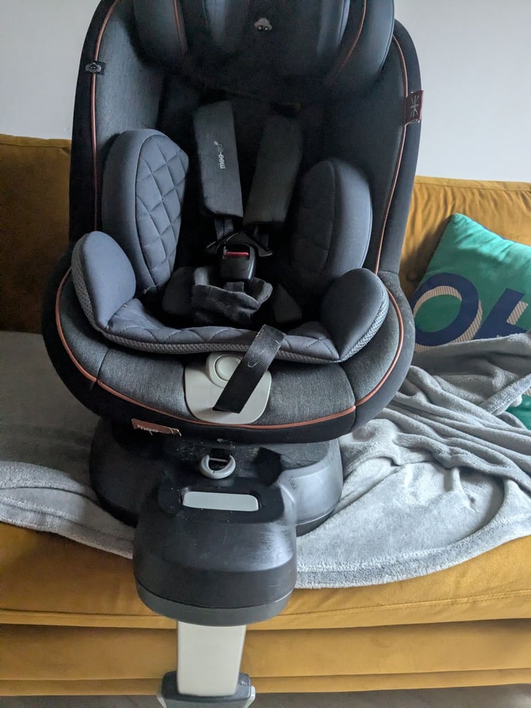 Car seat Mee-go Swirl 360 i-Size Group 0+/1 Car Seat. 