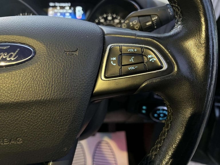 2017 Ford Focus 1.0T EcoBoost Titanium Hatchback 5dr Petrol Auto Euro 6 (s/s) (125 ps) Hatchback ...