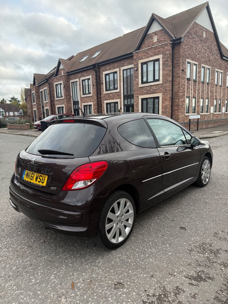 Peugeot 207 1.6 Petrol 2011 * ALLURE EDITION RARE COLOUR*