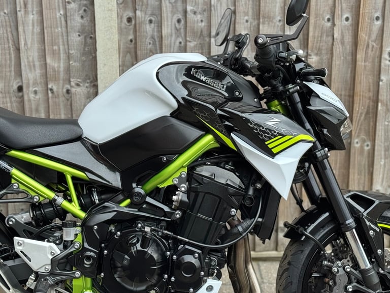 KAWASAKI Z900 ABS 2020 (20) NAKED + IMMACULATE EXAMPLE