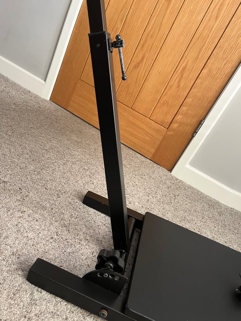 Gaming stand for steering wheel 