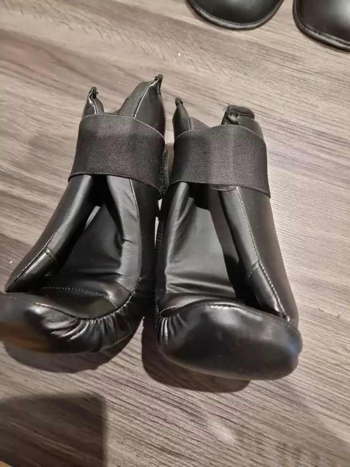 Taekwondo gloves size xs