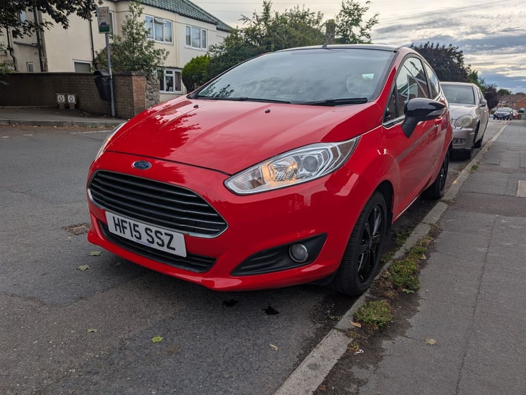 Ford, FIESTA, Hatchback, 2015, Manual, 1241 (cc), 3 doors