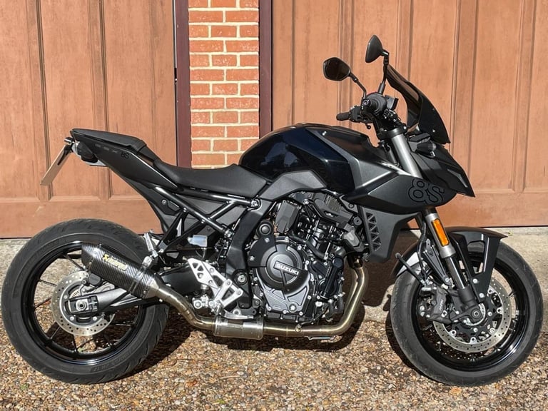 2023 SUZUKI GSX-8S