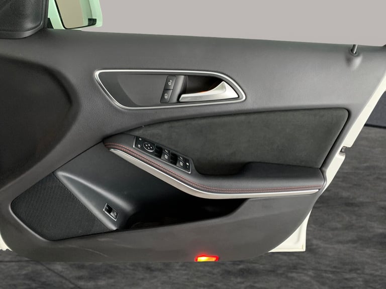 2019 Mercedes-Benz GLA GLA 180 AMG Line Edition 5dr Auto ESTATE PETROL Automatic