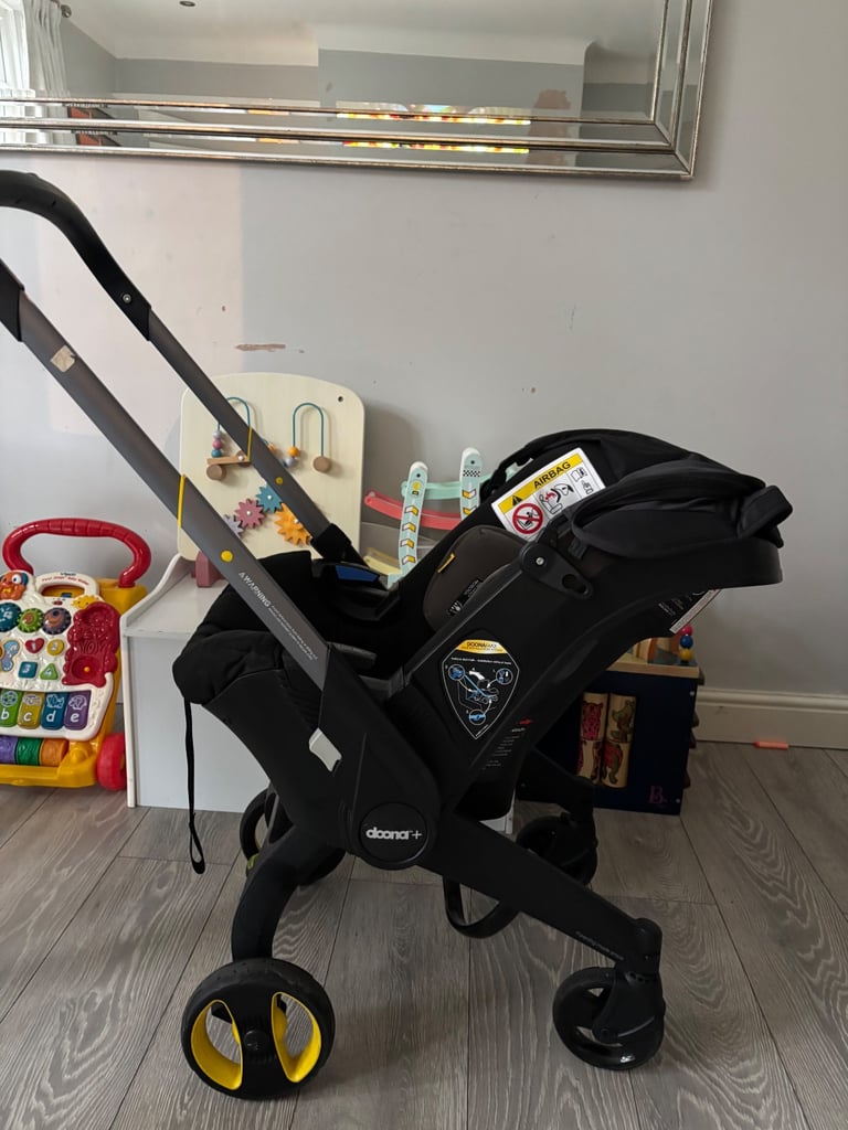 Doona pram/ car seat.