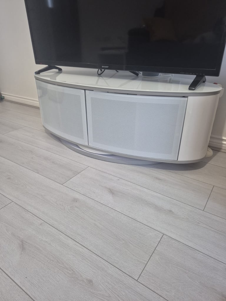 TV Unit x2 & Nest of tables 2 sets