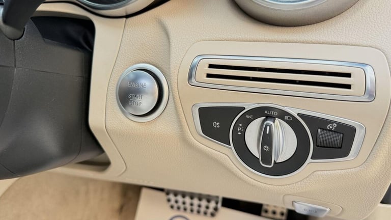 2017 Mercedes-Benz C Class 2.1 C250d AMG Line (Premium) G-Tronic+ Euro 6 (s/s) 2dr Coupe Diesel A...