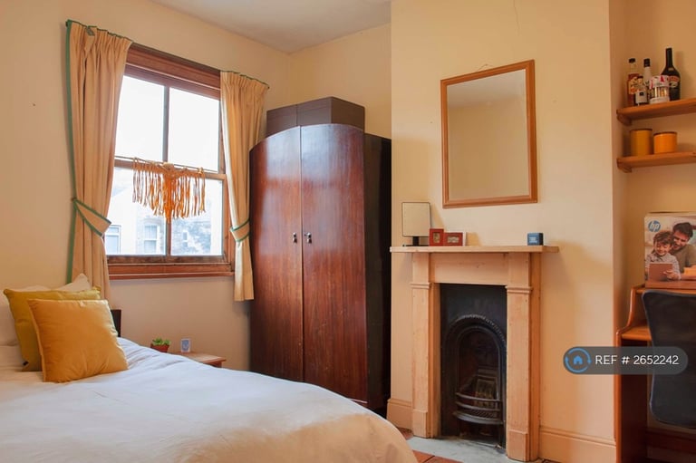 6 bedroom house in Grosvenor Road, Norwich, NR2 (6 bed) (#2652242)