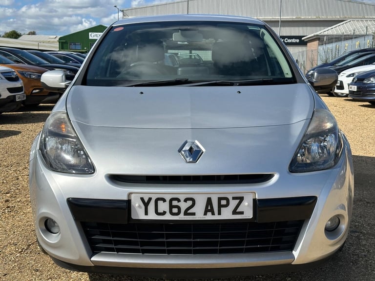 2012 Renault Clio 1.2 Dynamique TomTom Euro 5 3dr HATCHBACK Petrol Manual