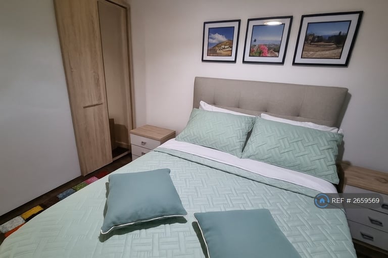 1 bedroom flat in Olympic Way, London, HA9 (1 bed) (#2659569)