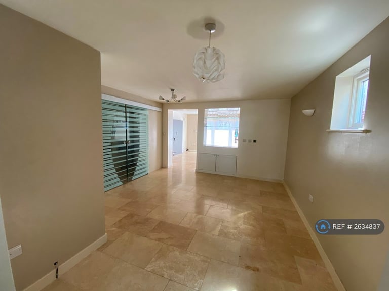 3 bedroom house in Nursery Grove, Gravesend, DA11 (3 bed) (#2634837)