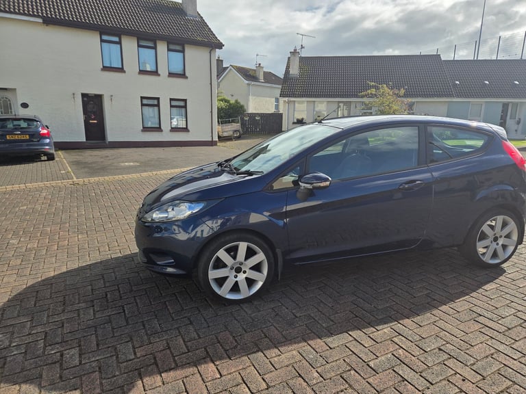 Ford, FIESTA, Hatchback, 2012, Manual, 1242 (cc), 3 doors full Ford stamped service history.