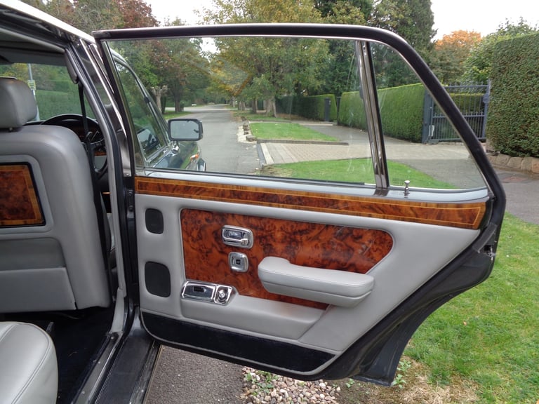 2000 Rolls-Royce Silver Spur III 4dr Auto SALOON Petrol Automatic