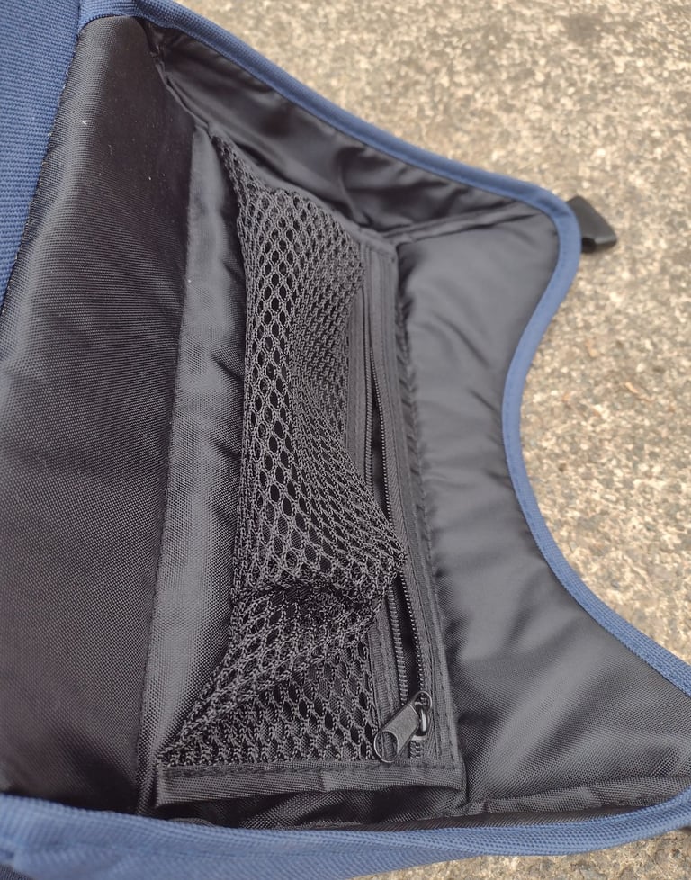 Antler Camera bag. Very good condition. Holds 1 x dslr camera + 2 lens + accessories.