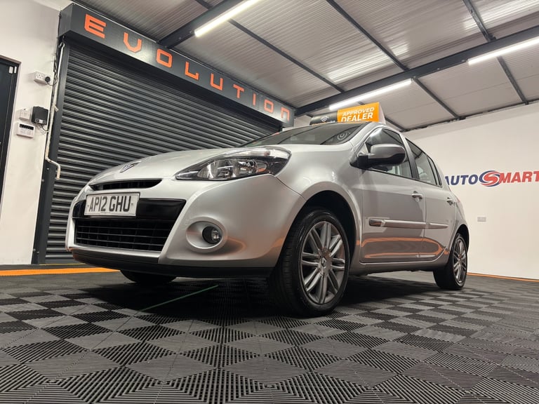 2012 Renault Clio 1.2 16V Dynamique TomTom 5dr HATCHBACK Petrol Manual