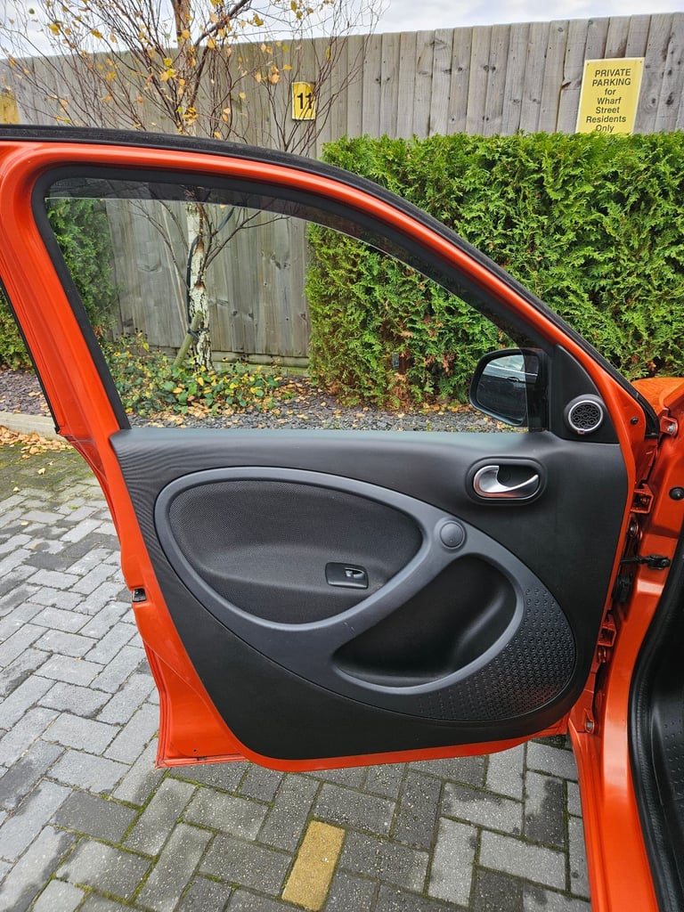 Smart forfour Brabus Xclusive 0.9 Twinamic Euro 6 5dr Hatchback Automatic Petrol,