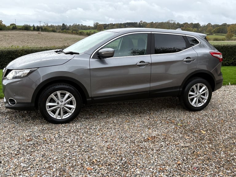 2014 Nissan Qashqai 1.5 dCi Acenta Premium 5dr HATCHBACK Diesel Manual