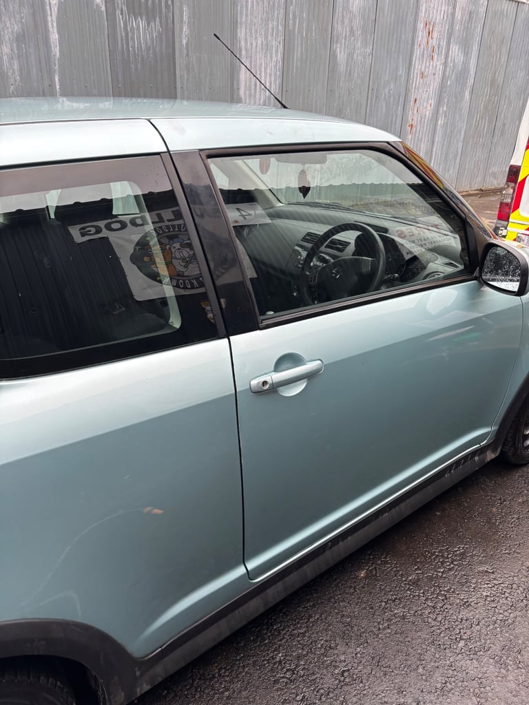 Suzuki, SWIFT, Hatchback, 2007, Manual, 1328 (cc), 3 doors