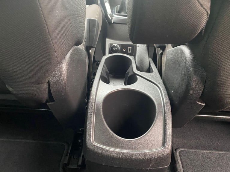 FORD ECOSPORT 1.5 ZETEC PETROL LOW MILEAGE LOVELY CONDITION NEW CAMBELT KIT