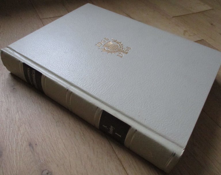 Encyclopedia Britannica Full Set - 1968 200th Anniversary - 23 + 4 Volumes