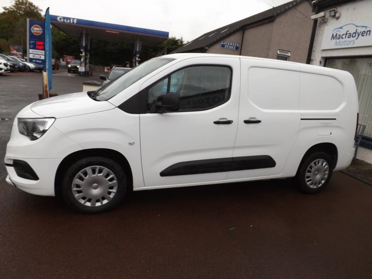 2020 Vauxhall Combo 1.5 Turbo D 2300 Sportive Panel Van 4dr Diesel Manual L2 H1 Euro 6 (s/s) (1 P...
