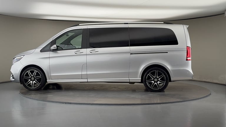 2023 Mercedes-Benz V-Class 2.0 V300d AMG Line MPV 5dr Diesel G-Tronic+ Euro 6 (s/s) XLWB (237 ps)...