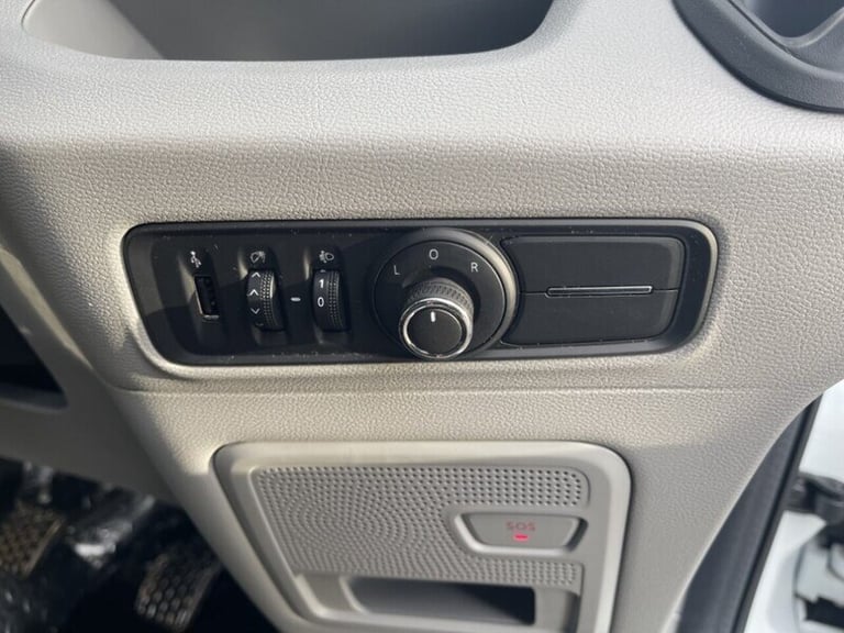 2024 Maxus Deliver 9 D20 Low Loader Diesel Manual