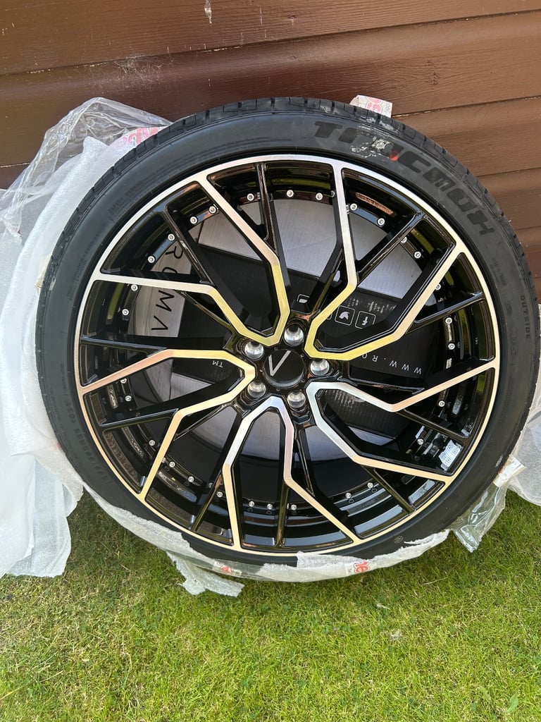 image for Range Rover 22” Alloys + Tyres..  **BARGAIN**