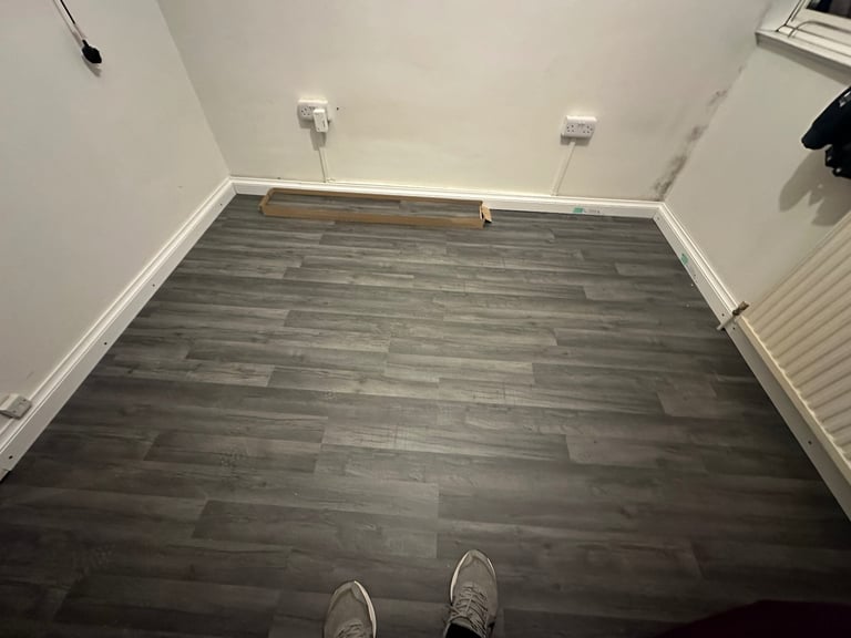 Laminate Herringbone Vinyl Flooring Furniture Assembly Paint Wallpaper Wall panelling 