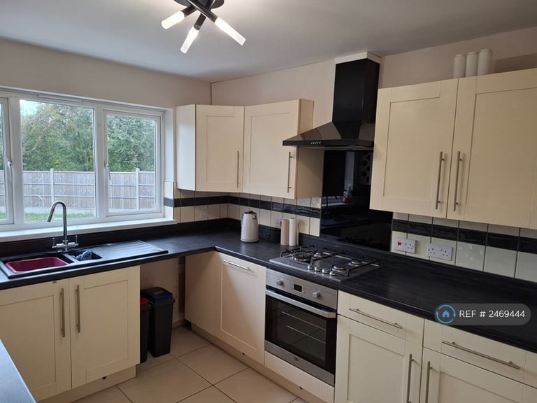 3 bedroom house in Windsor Gardens, Herne Bay, CT6 (3 bed) (#2469444)