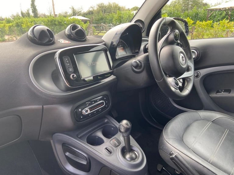 2016 smart fortwo 1.0 Prime Premium 2dr Auto COUPE PETROL Automatic