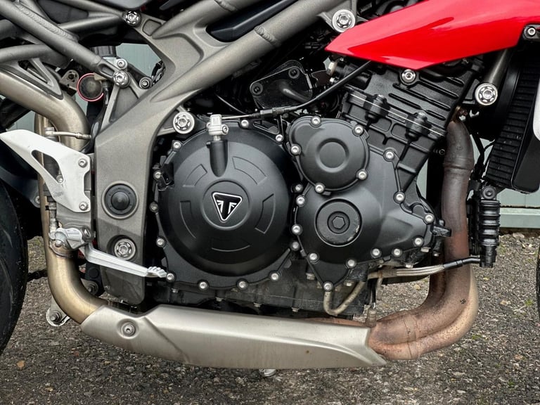 Stunning 2016/66 Triumph Speed Triple 1050 S Motorcycle
