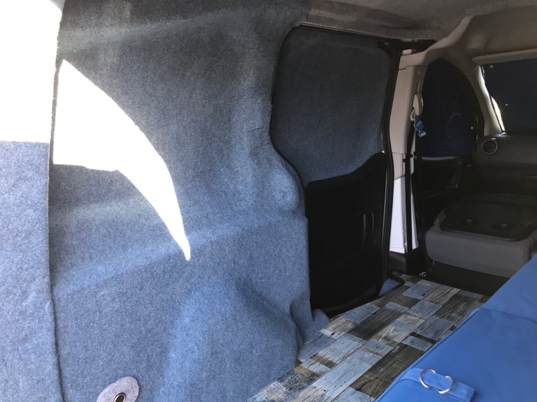 Peugeot Partner day van/ camper van