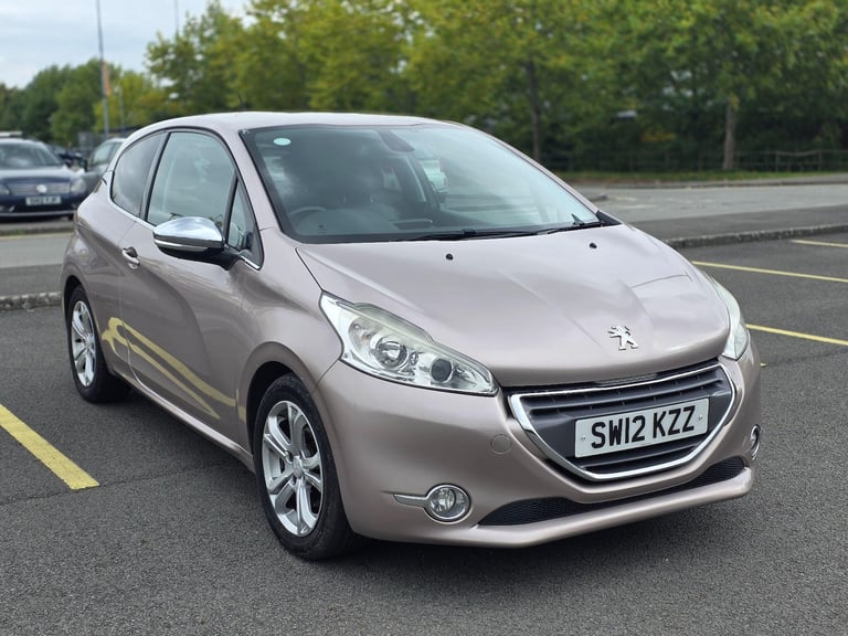 2012 Peugeot 208 1.4 VTi Allure Euro 5 3dr HATCHBACK Petrol Manual