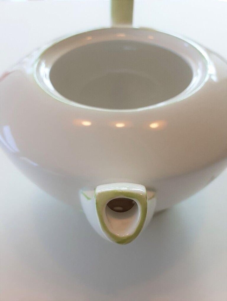 Royal Standard Fine Bone China Tea Set. Unusual pattern.