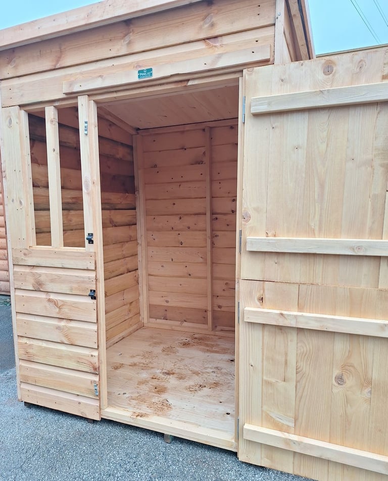 Dog Kennel Outdoor Pinelap Deluxe 4FT x 4FT Large Wooden Kennel Fully T&G 12mm