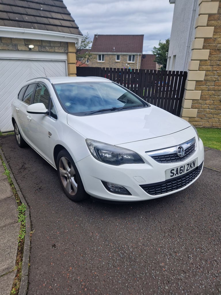 image for Vauxhall, ASTRA, Estate, 2011, Manual, 1598 (cc), 5 doors